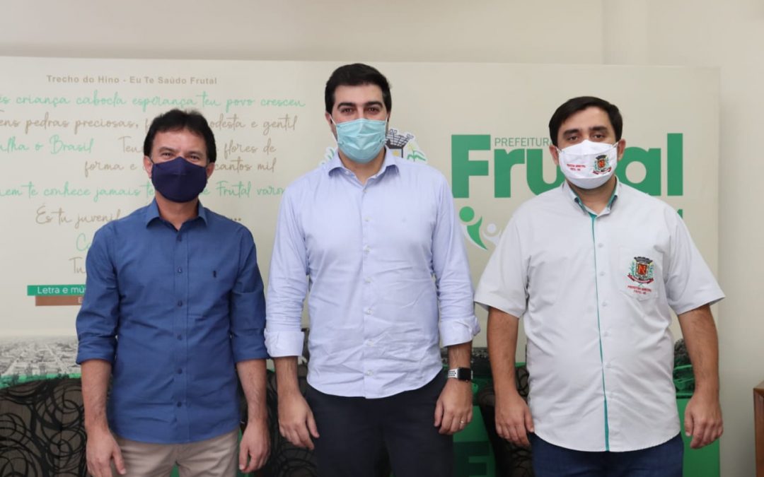 Franco anuncia recursos para a saúde em Frutal, Fronteira e Veríssimo